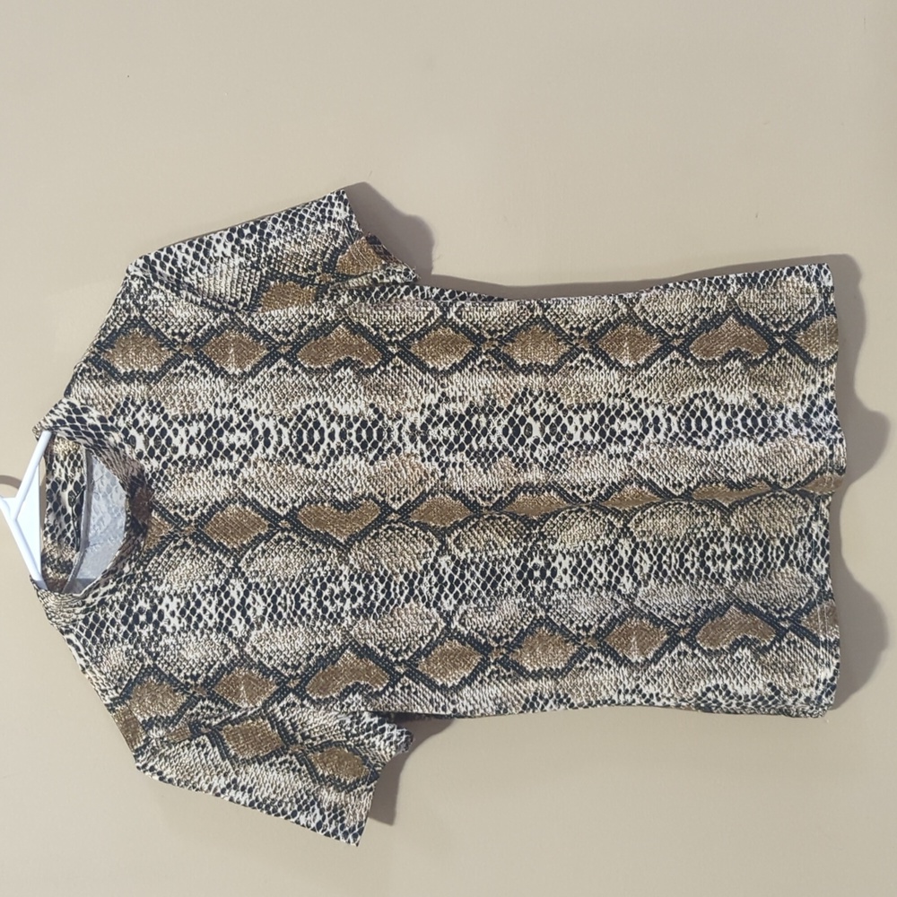 Shein Leopard Stretchy Top Size Medium